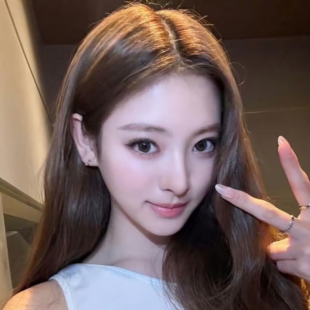 王欣婷头像